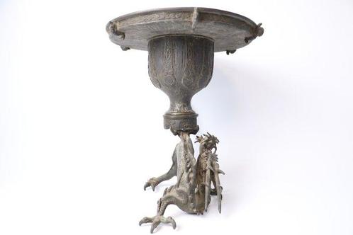 Vase antique en bronze avec des motifs de taotie et de, Antiek en Kunst, Antiek | Overige Antiek