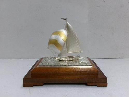 Showa periode. De zeilboot van 985 Sterling Zilver van, Antiek en Kunst, Antiek | Overige Antiek