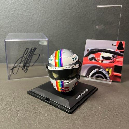 Ferrari - Sebastian Vettel - 2020 - Schaal 1/5 helm, Verzamelen, Automerken, Motoren en Formule 1