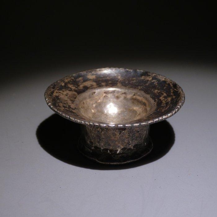 Chimu, Peru Zilver Tamba - Oorbellen. 4,2 cm D. 1100 - 1400, Verzamelen, Mineralen en Fossielen