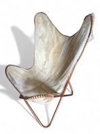 Fauteuil - fauteuil papillon - Peau de chèvre - fauteuil, Antiek en Kunst
