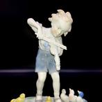 Claire Weiss - Metzler & Ortloff - Boy with Violin (18,3, Antiek en Kunst