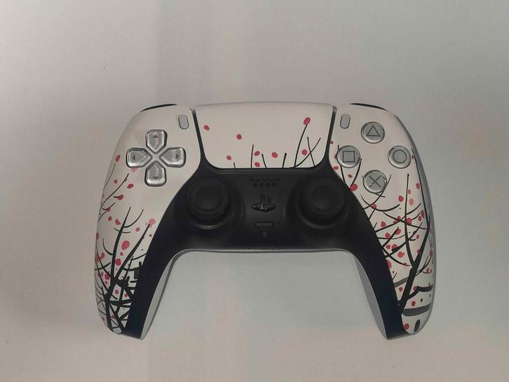 Sony DualSense Wireless Custom Controller-Sakura Edition, Games en Spelcomputers, Spelcomputers | Sony Consoles | Accessoires