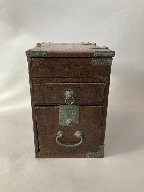 Japanse vintage ladekast - Hout - Taish periode (1912-1926), Antiek en Kunst, Antiek | Overige Antiek