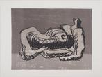 Henry Moore (1898-1986) - Hommage à la femme : Nu allongé, Antiek en Kunst