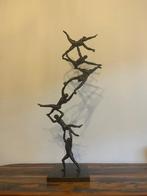 Benjamin Wouters - sculptuur, Spiraling to the top - 79 cm