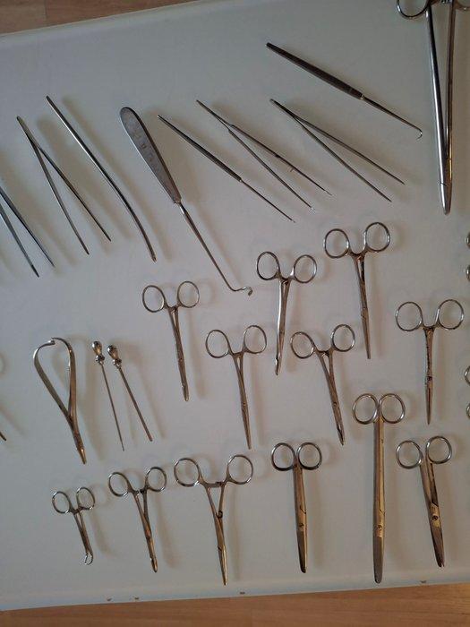Chirurgische instrumenten (62) - Metaal - oude medische, Antiek en Kunst, Antiek | Wandborden en Tegels