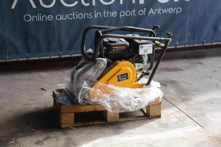 Veiling: Trilplaat Lumag Rüttelplatte RP-700PRO Benzine 2020, Articles professionnels, Machines & Construction | Autre, Enlèvement