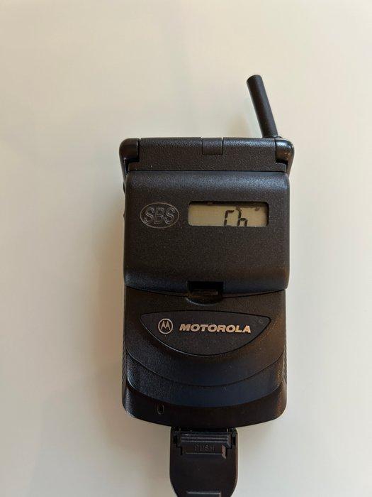 Motorola StarTAC - Mobiele telefoon (2), Games en Spelcomputers, Spelcomputers | Overige Accessoires