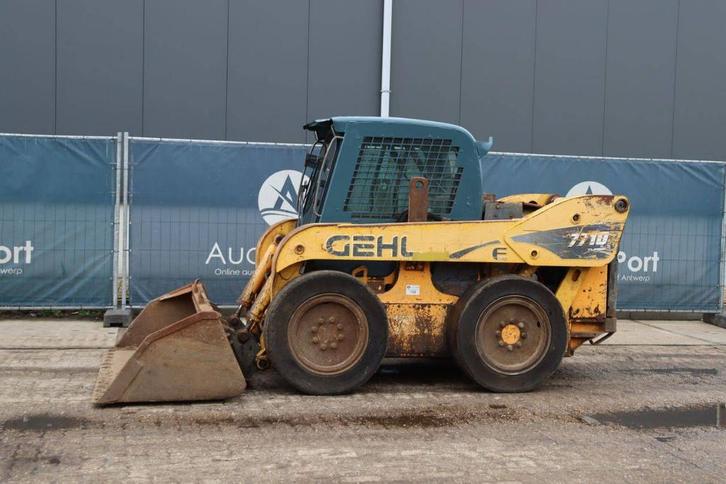 Veiling: Schranklader Gehl-Mustang 7710 Diesel 73.8kW, Articles professionnels, Machines & Construction | Grues & Excavatrices