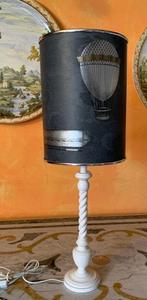 Tafellamp - Indrukwekkende lamp met papieren kap van