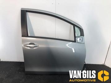 Portier 4Deurs rechts-voor Toyota Yaris O310113 beschikbaar voor biedingen
