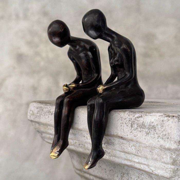 sculptuur, NO RESERVE PRICE - Bronze sitting couple - Bronze, Antiek en Kunst, Kunst | Designobjecten