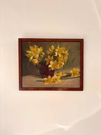 Hollandse School (XX) - Stilleven met gele narcissen in een