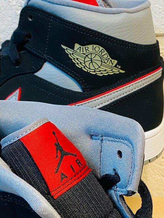 Air Jordan - Air Jordan 1 Mid, Black Particle Grey Gym Red -, Kleding | Heren, Schoenen