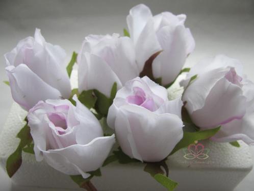 Roosjes 5-6cm. zijde best quality wit-purple 2tone 10 st, Huis en Inrichting, Woonaccessoires | Kunstplanten en Kunstbloemen, Nieuw