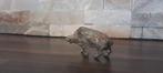Pierre Chenet (XX-XXI) - sculptuur, Le Sanglier - 4 cm -