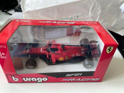 Bburago 1:18 - Modelauto - Ferrari SF21, Hobby en Vrije tijd, Modelauto's | 1:5 tot 1:12