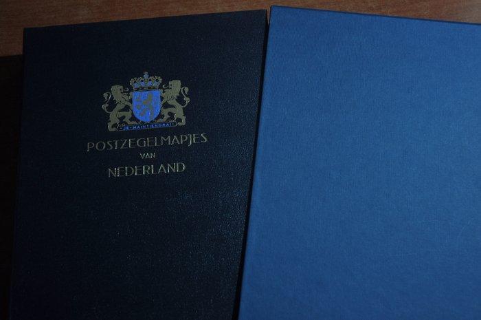 Nederland - Flinke doos vol met 7 DAVO albums waarvan 4 vol, Postzegels en Munten, Postzegels | Nederland