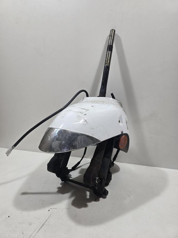 Aprillia Mojito / Habana 2006 / voorvork compleet met, Fietsen en Brommers, Brommeronderdelen | Scooters, Frame, Overige merken