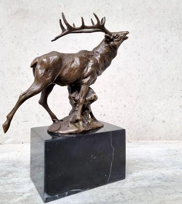 Beeldje - Deer - stag - Brons, Marmer
