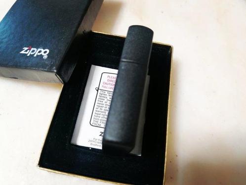 Zippo, Zippo Marlboro Cowboy – 1991 - Matte Black – New in, Verzamelen, Rookartikelen, Aanstekers en Luciferdoosjes