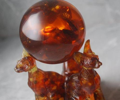 3 Baltische Amber Sphynx katten houden een Amber Ball vast, Verzamelen, Dierenverzamelingen