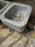 Bad - Steen - Voederbak van steen