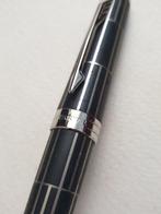 Parker - Custom - Parker Pen with checkered pattern - Vulpen, Verzamelen, Pennenverzamelingen, Nieuw