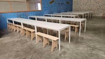 Divers meubilair (60x) IKEA MELLTORP beschikbaar voor biedingen