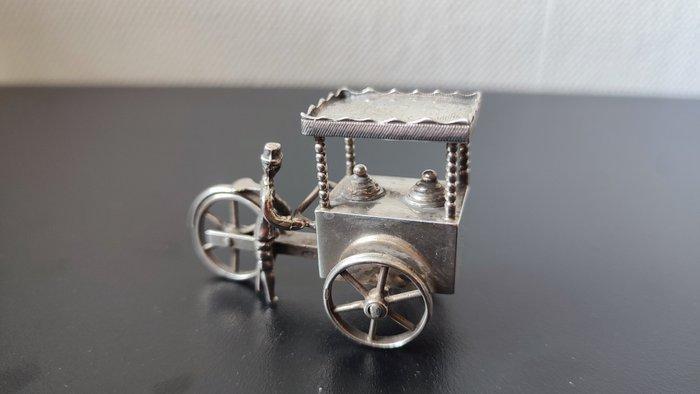 Gebr.van Niekerk-1944-1951-IJskar - Miniatuur beeldje - .833, Antiek en Kunst, Antiek | Zilver en Goud