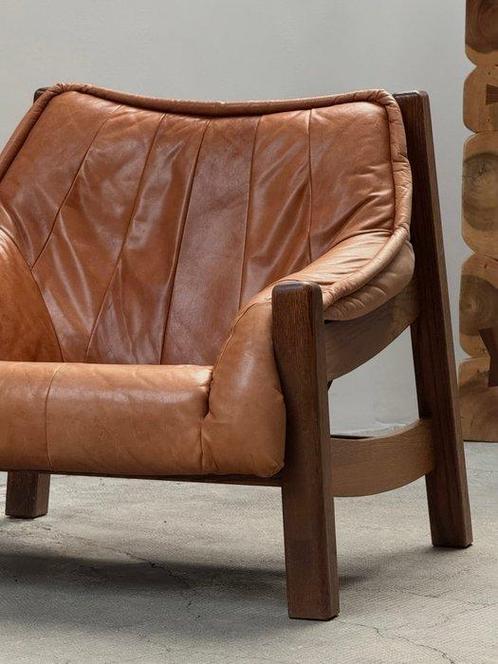 Fauteuil - Chêne, Cuir - dans le design brésilien, Antiek en Kunst, Kunst | Designobjecten