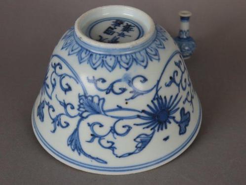 Jiajing Mark and Period (1522-1566) - Kom - Conjoined, Antiek en Kunst, Antiek | Overige Antiek