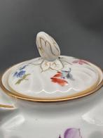 Aiguière - Porzellankanne – peint à la main avec des motifs, Antiek en Kunst