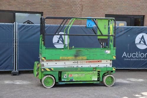 Veiling: Schaarlift Elektrisch, Zakelijke goederen, Machines en Bouw | Liften, Steigers en Ladders, Ophalen