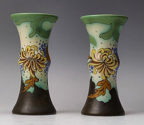 Schoonhoven - Vaas (2)  - Aardewerk - Art Deco vaasjes, Antiek en Kunst, Antiek | Glaswerk en Kristal
