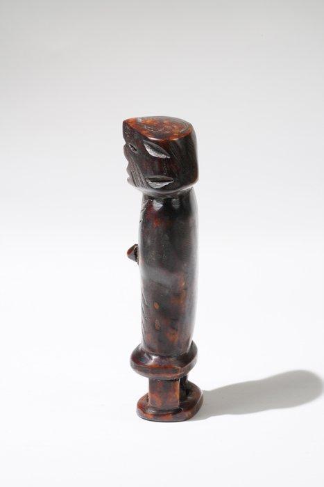 Une sculpture en os - Leso - Togo (Sans Prix de Réserve), Antiek en Kunst, Kunst | Niet-Westerse kunst