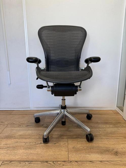 Chrome Herman Miller Aeron Bureaustoelen - Tuxedo Wave, Huis en Inrichting, Bureaustoelen, Bureaustoel, Zwart, Zo goed als nieuw