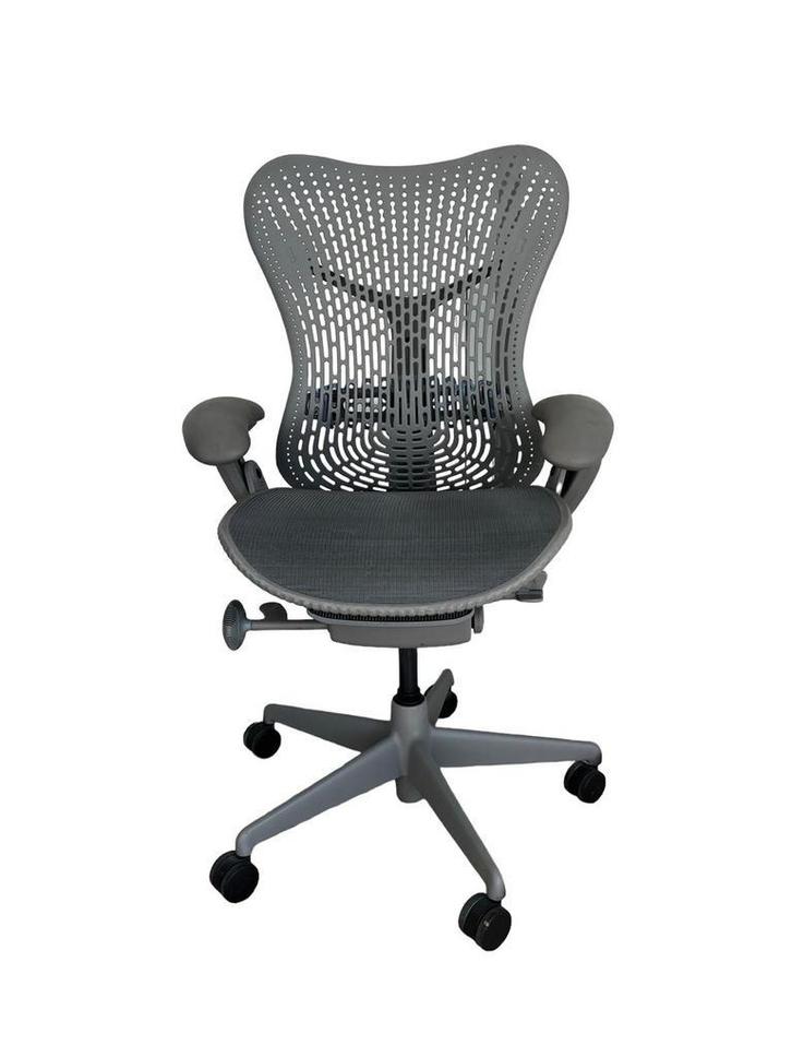 Herman Miller Bureaustoel - Mirra, Huis en Inrichting, Bureaustoelen, Bureaustoel, Grijs, Zo goed als nieuw, Ergonomisch, Verzenden
