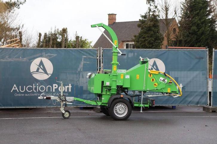 Veiling: Houtversnipperaar Peruzzo TC13 Benzine 23pk 2020, Zakelijke goederen, Overige Zakelijke goederen, Ophalen