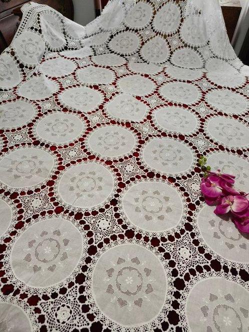 Toalha de banquete - Une œuvre dart - Nappe  - 270 cm - 160, Antiek en Kunst, Antiek | Tapijten, Tafelkleden en Textiel