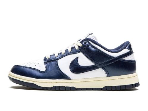 Nike Dunk Low Vintage PRM Navy - Maat 42 EU, Kleding | Heren, Schoenen, Ophalen of Verzenden