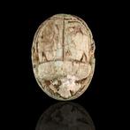 Oud-Egyptisch Geglazuurde scarabee met valk (Zonder