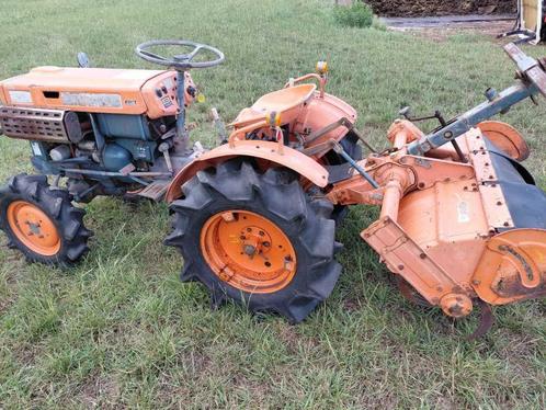Kubota B7000 Minitractor met grondfrees, Zakelijke goederen, Landbouw | Tractoren