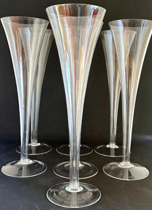 Champagne fluitje (7) - Steenglas - Champagne glas 25cm hoog, Antiek en Kunst, Curiosa en Brocante