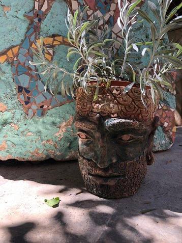 Pace A. - sculptuur, Pirat terracotta head one of a kind - beschikbaar voor biedingen