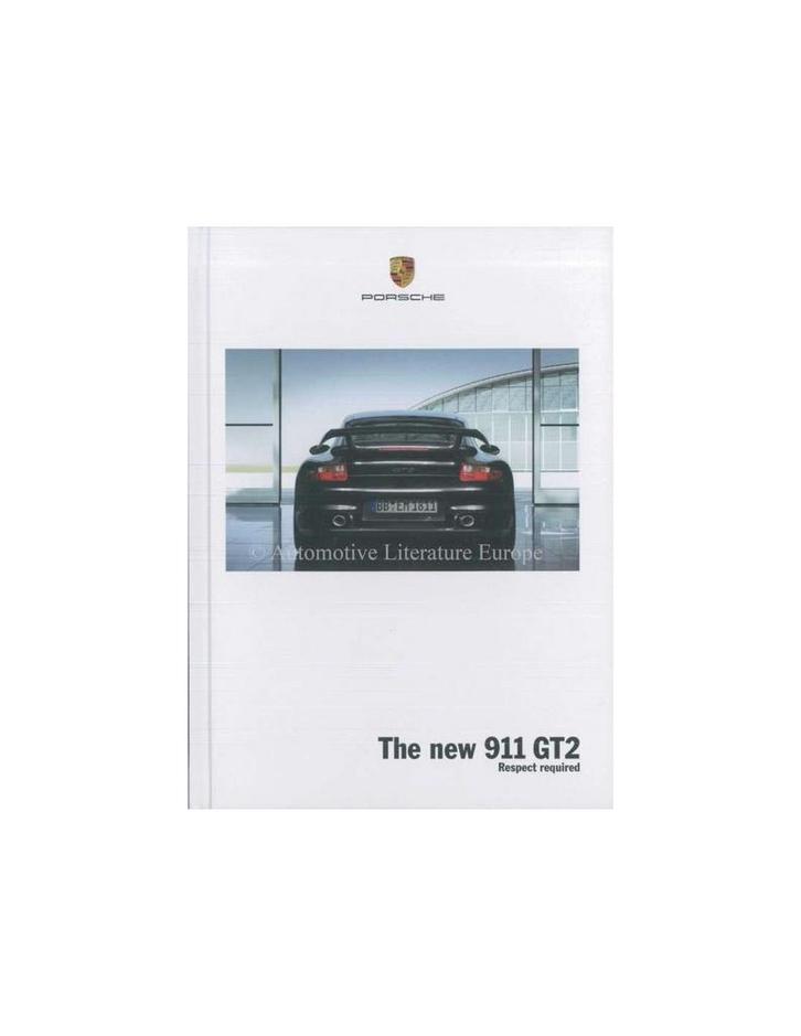 2008 PORSCHE 911 GT2 HARDCOVER BROCHURE ENGELS, Boeken, Auto's | Folders en Tijdschriften, Ophalen of Verzenden