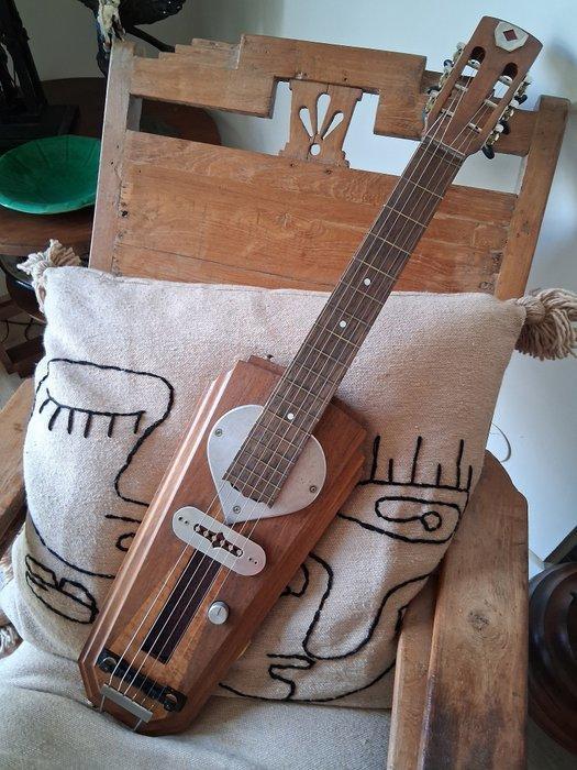 Unknown Homemade - SLIDE GUITAR - - Elektrische gitaar -, Musique & Instruments, Instruments à corde | Guitares | Acoustiques