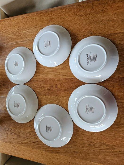 Villeroy & Boch - Tafelservies (6) - Geranium - Porselein -, Antiek en Kunst, Antiek | Meubels | Tafels