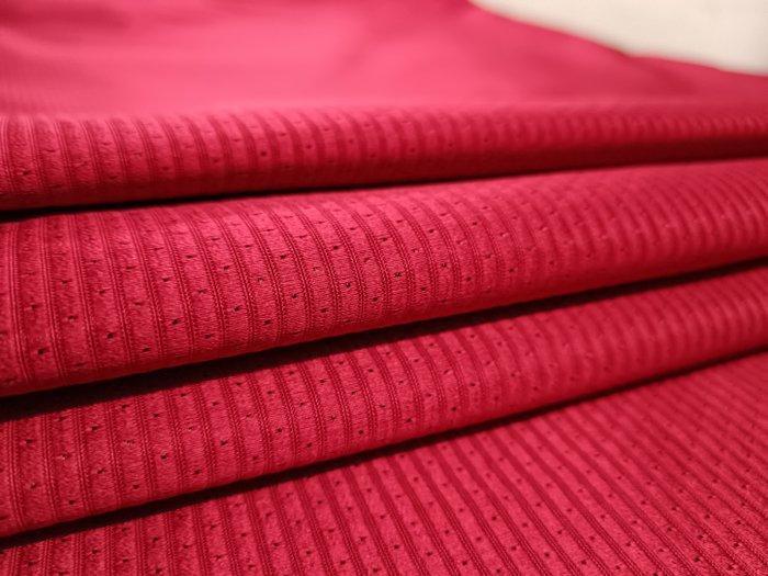 Pura seta meet 9x1,40 m - Textiel - 900 cm - 140 cm - Zijde, Antiek en Kunst, Antiek | Tapijten, Tafelkleden en Textiel